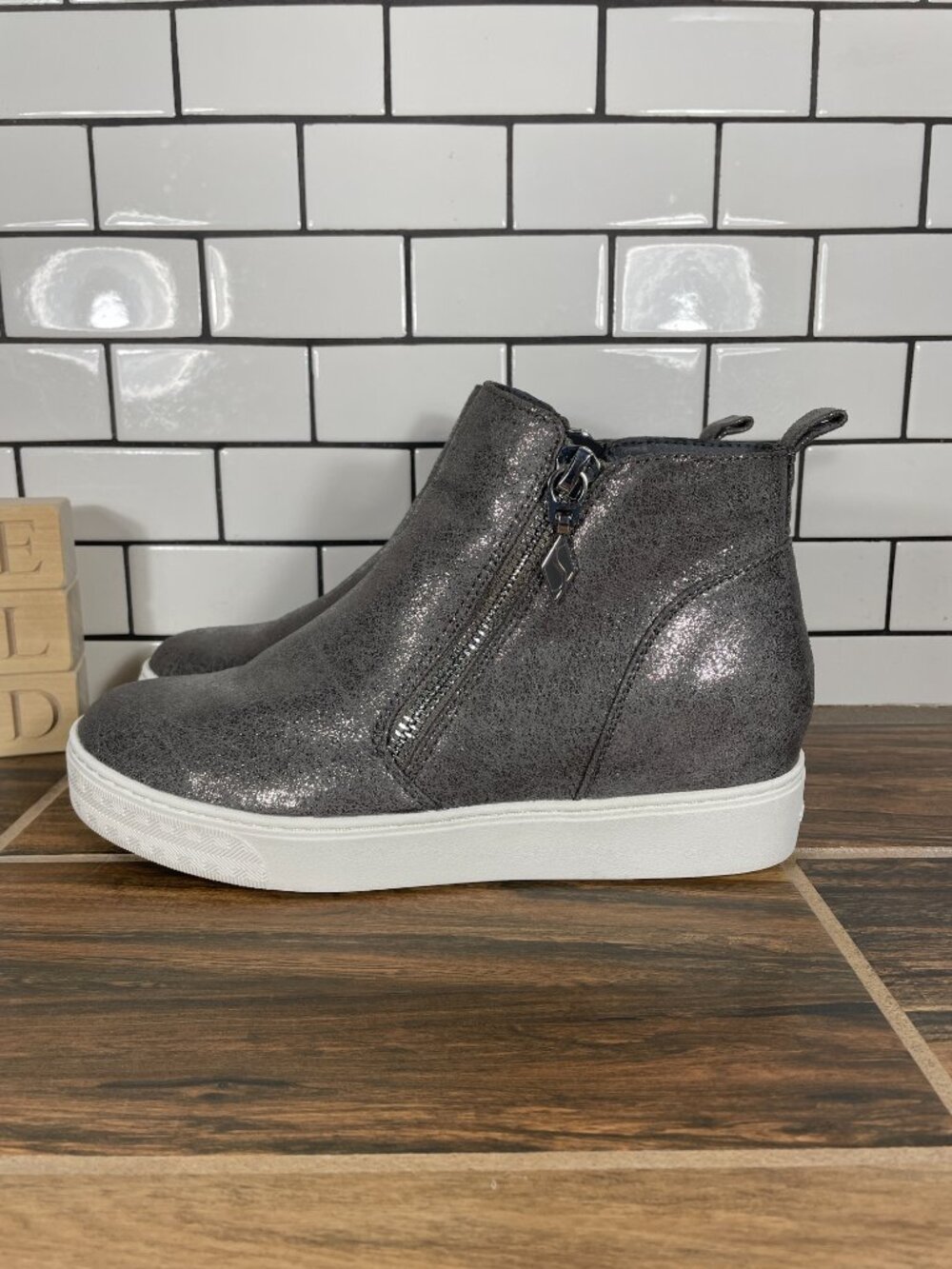 Skechers Lift Off Shoes Womens Size 10 Sparkle Pewter Hidden Wedge Ankle Boots